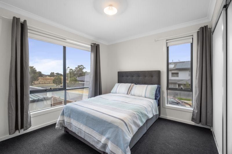 32 Vearings Road, Wollert