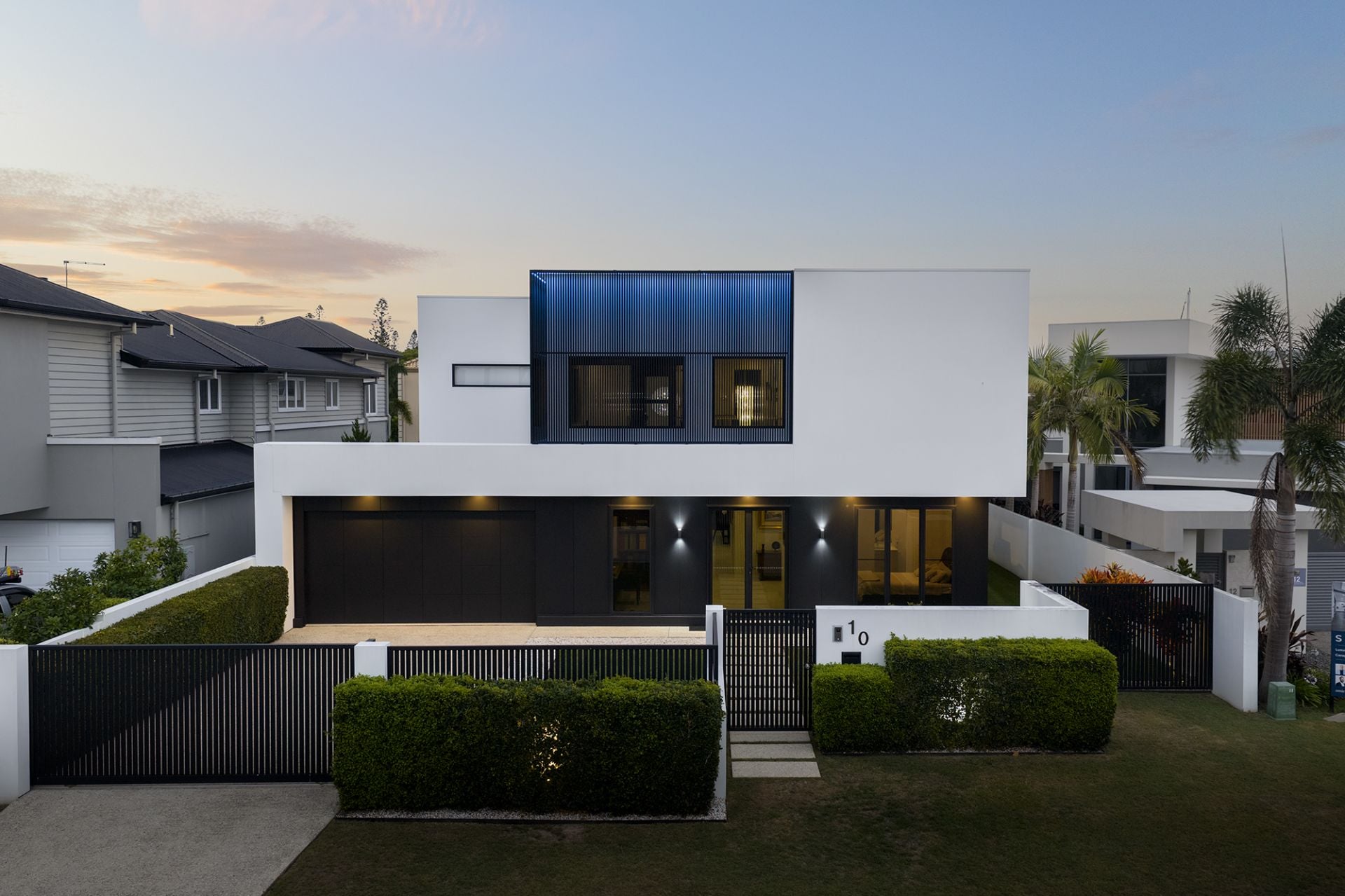 10 Queen Guineveres Place, Sovereign Islands QLD 4216, Sovereign Islands - Image 1