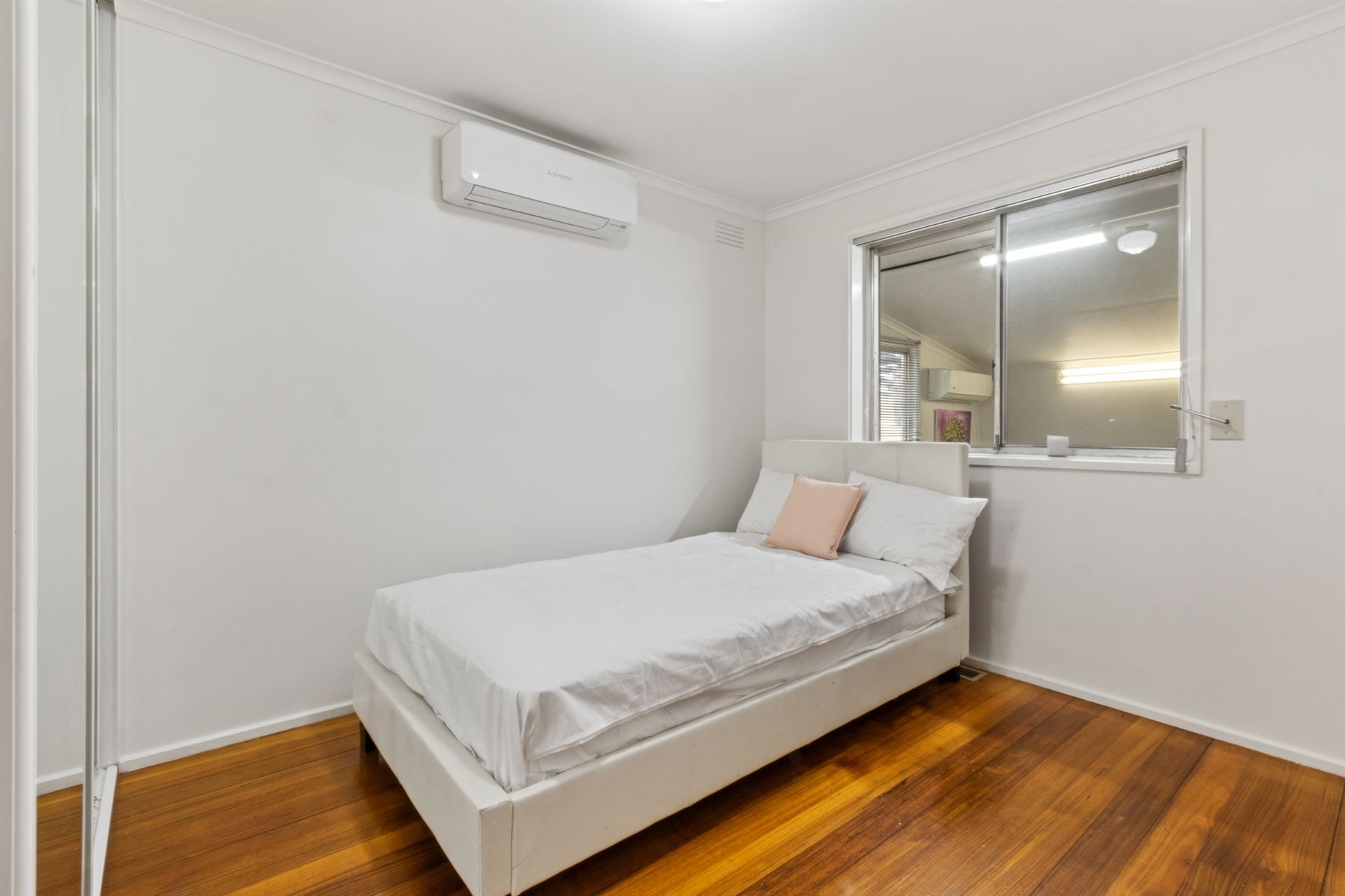 Discover Exceptional Family Living in the Heart of Lalor