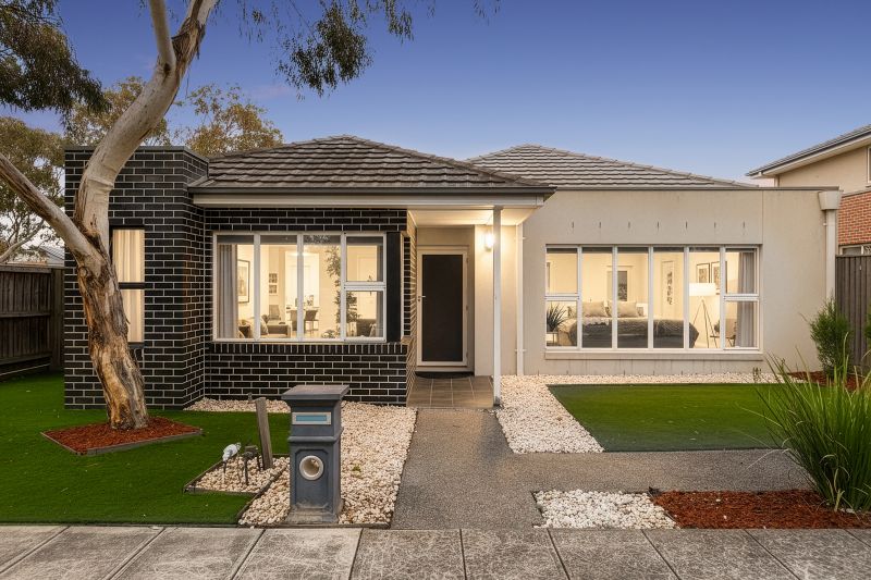 12 Shine Walk, Epping