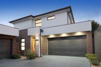 2/302 Warrigal Road, Oakleigh South VIC, Oakleigh South - Image 1