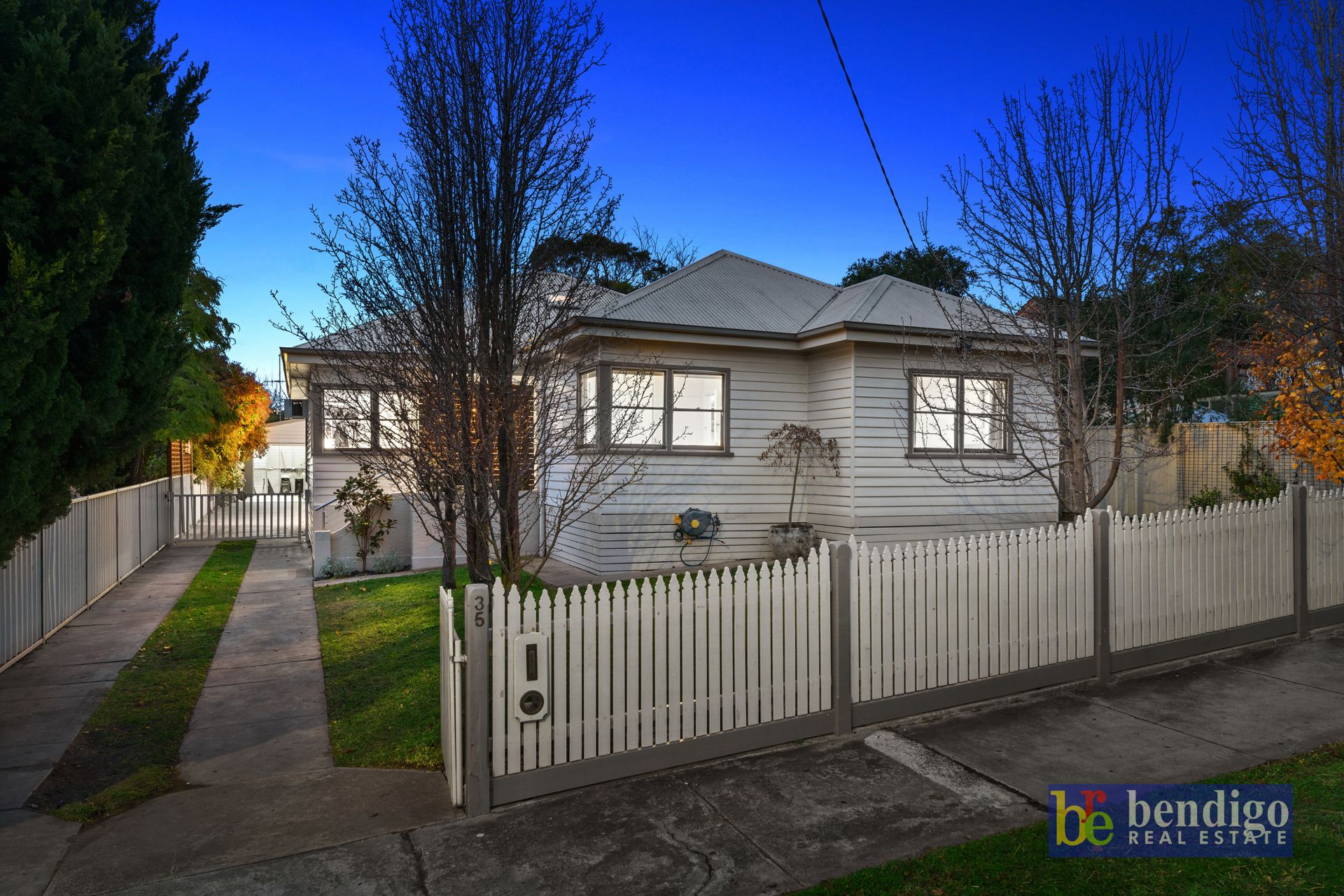 35 Hammer Street Flora Hill VIC