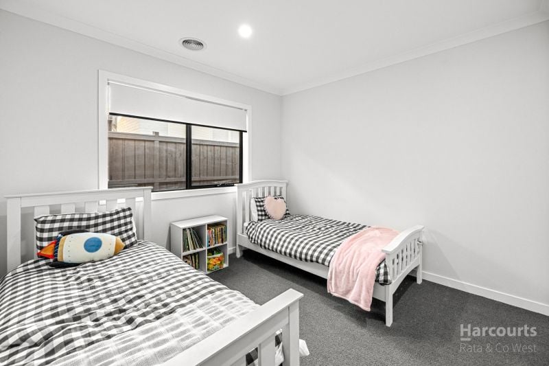 13 Anghor Drive, Fraser Rise