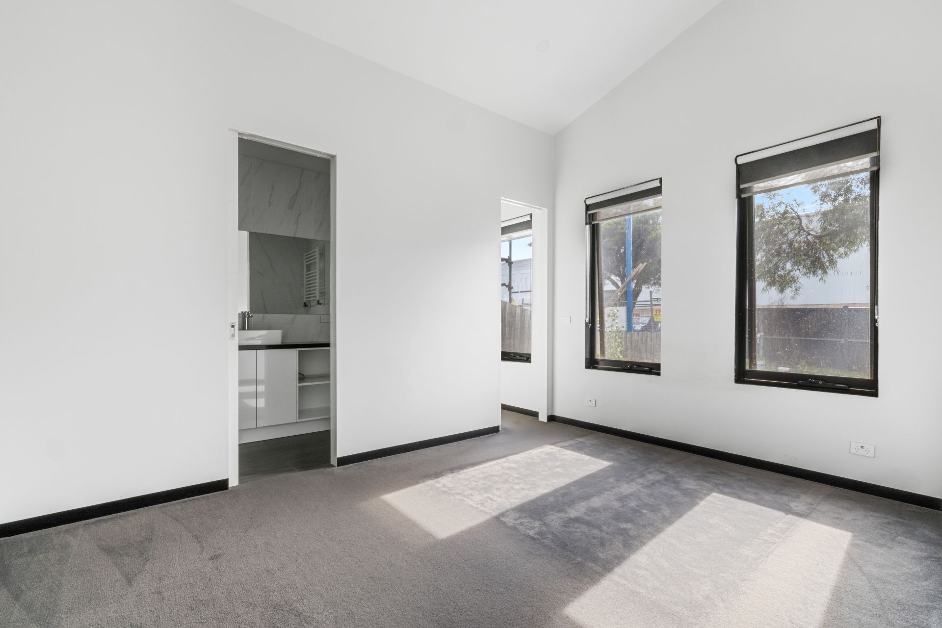 Architecturally Designed Living in the Heart of Thornbury