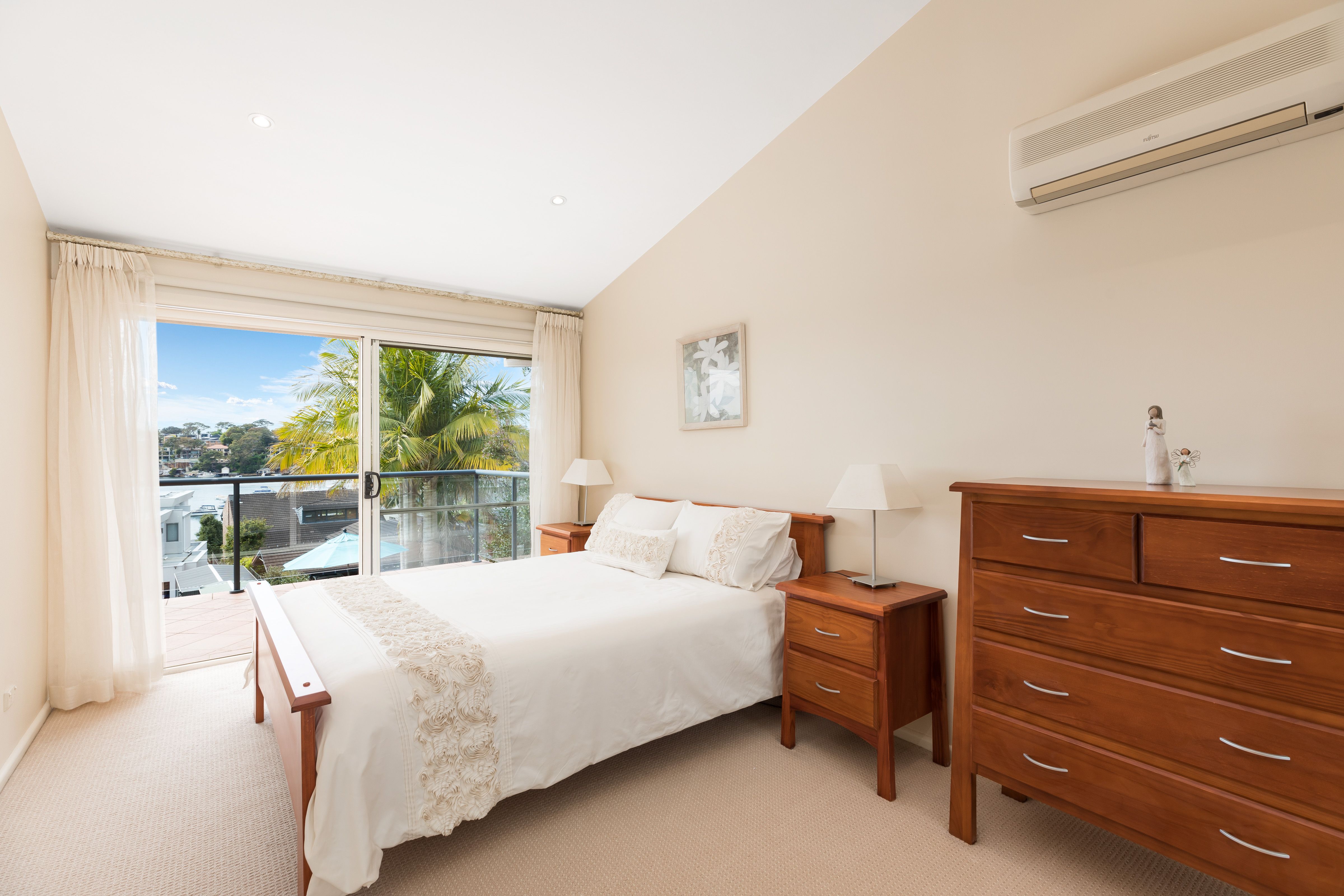10 Fernleigh Road, CARINGBAH SOUTH, Caringbah South - Thumbnail 8