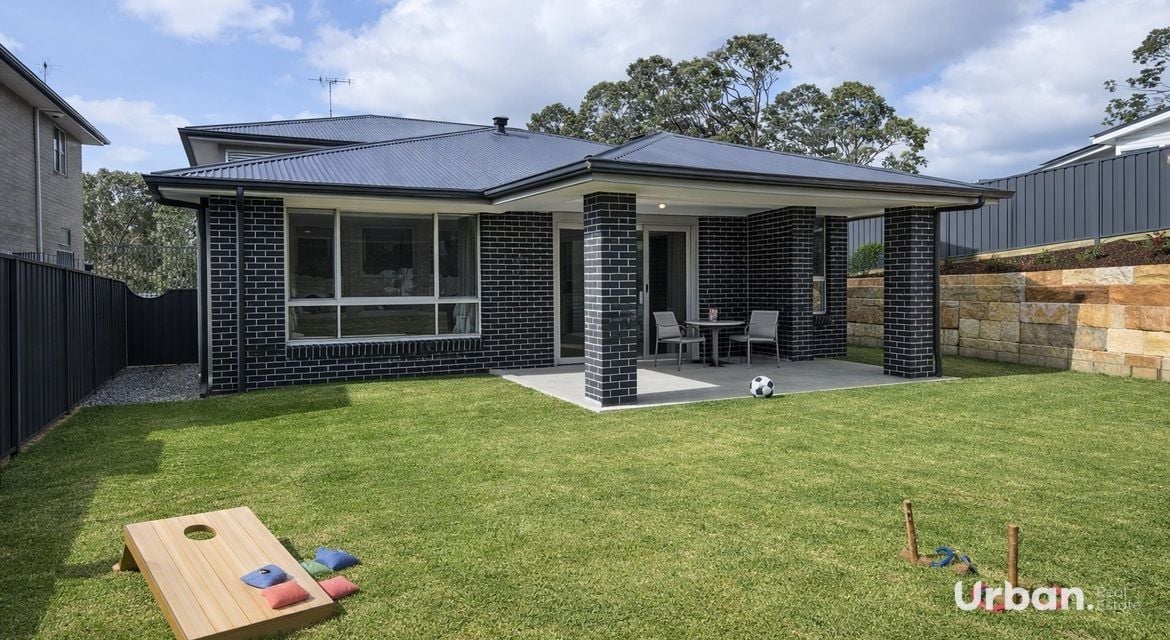 Edgeworth 38 Tarkalong Street