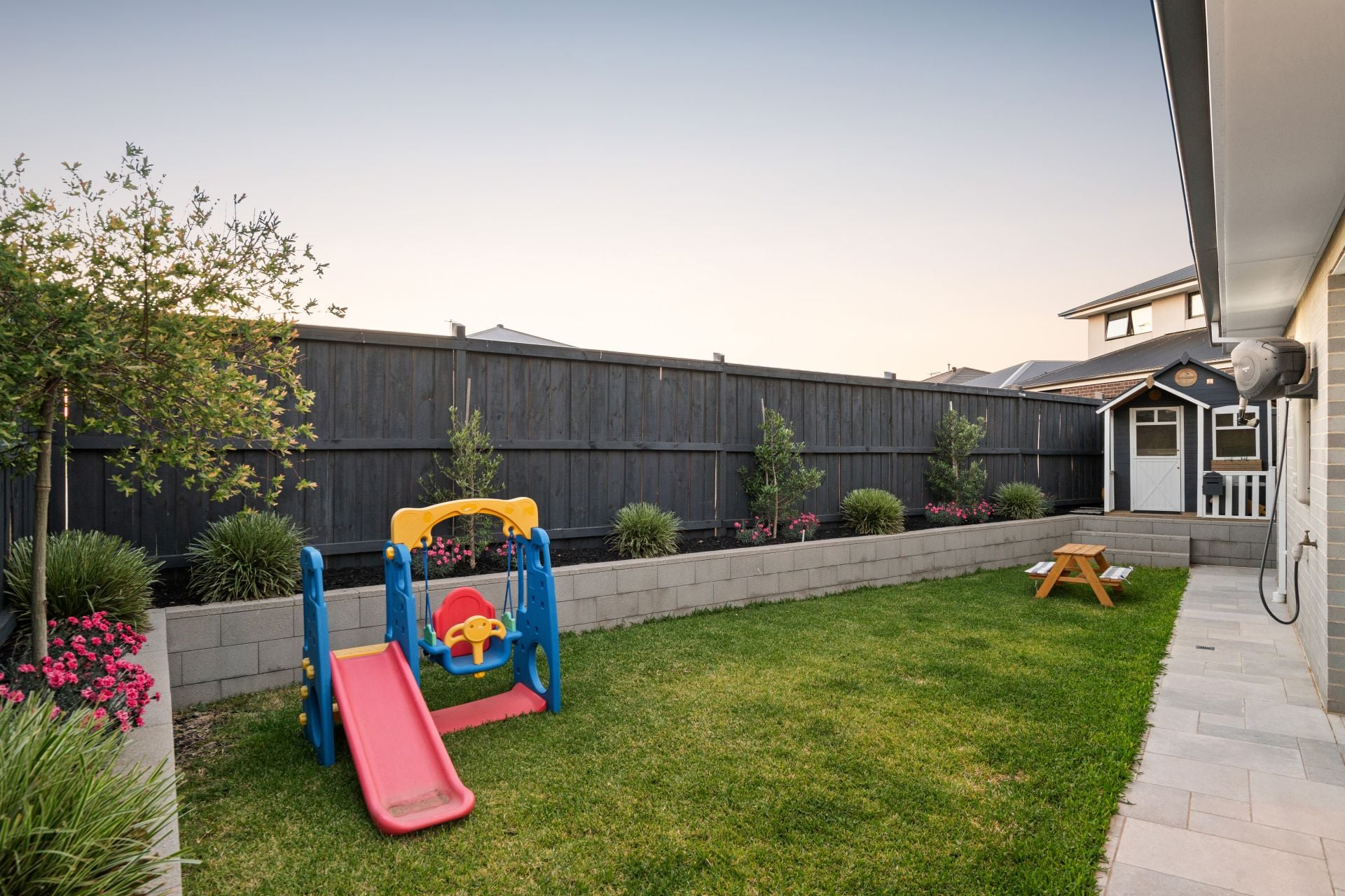 27 Angul Parade, Deanside - Image 1
