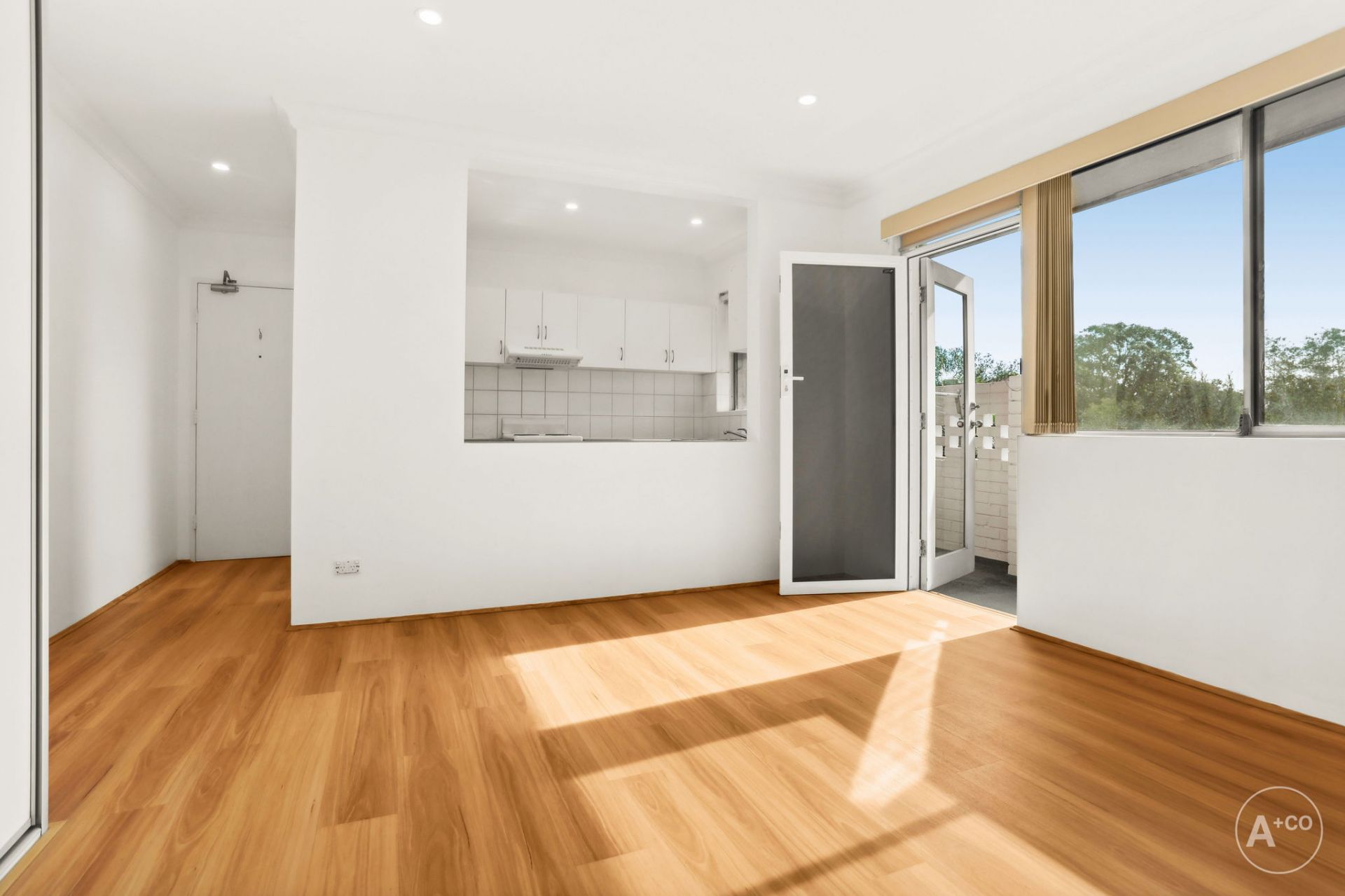28/24 Chelmsford Avenue, Botany, Botany - Thumbnail 2