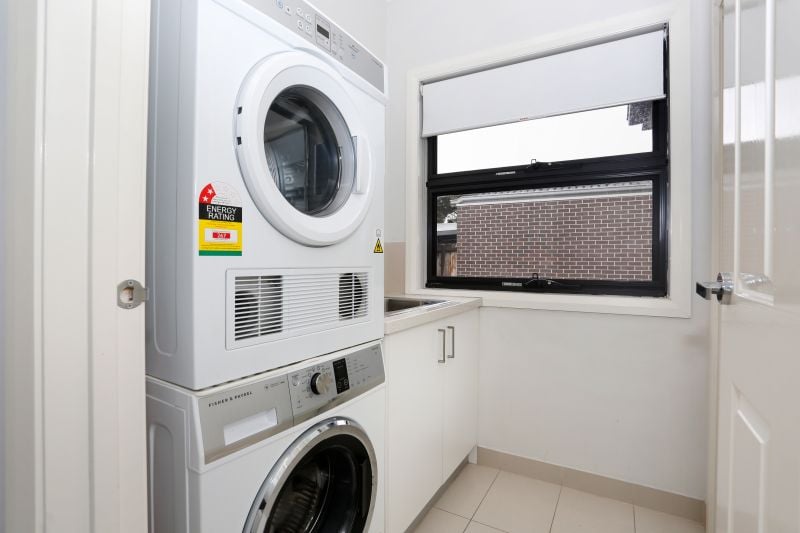 2/68 Heyington Avenue, Thomastown