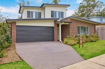 4 Gunsynd Chase, Port Macquarie