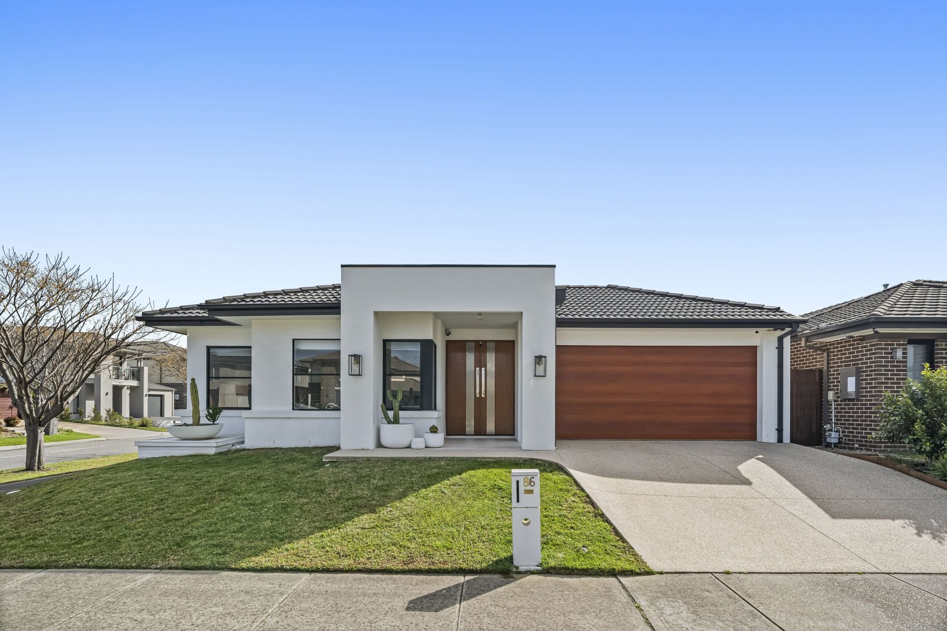 86 Riverstone Boulevard, Clyde North VIC, Clyde North - Thumbnail 2