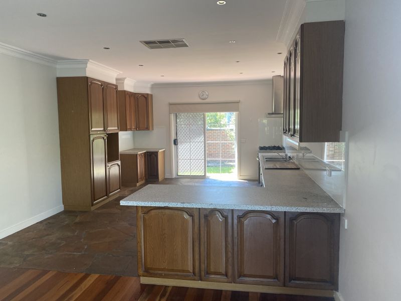 155 Mahoneys Road, Reservoir