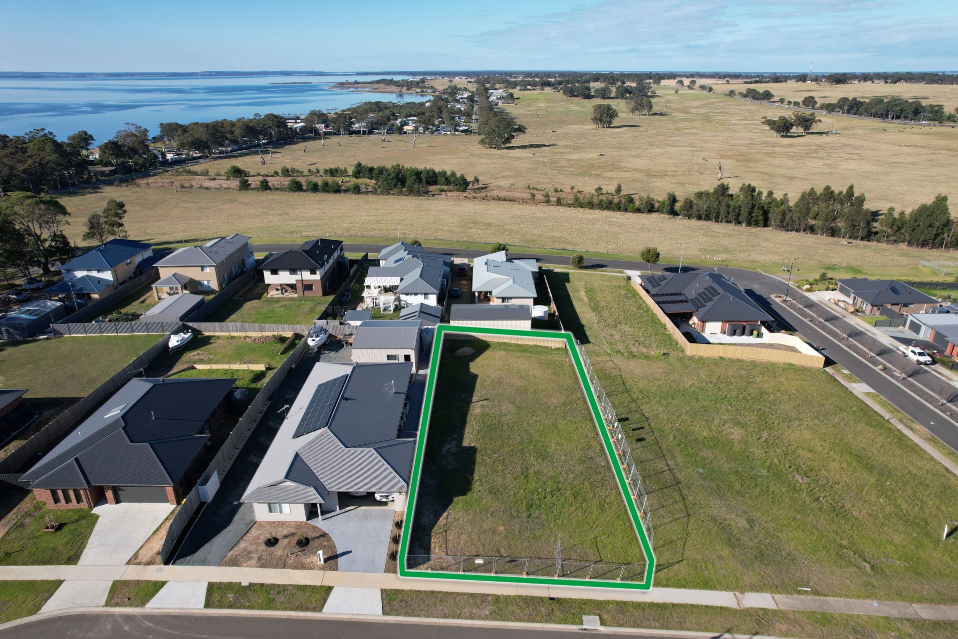 47 Houghton Crescent, Eagle Point VIC, Eagle Point - Image 1