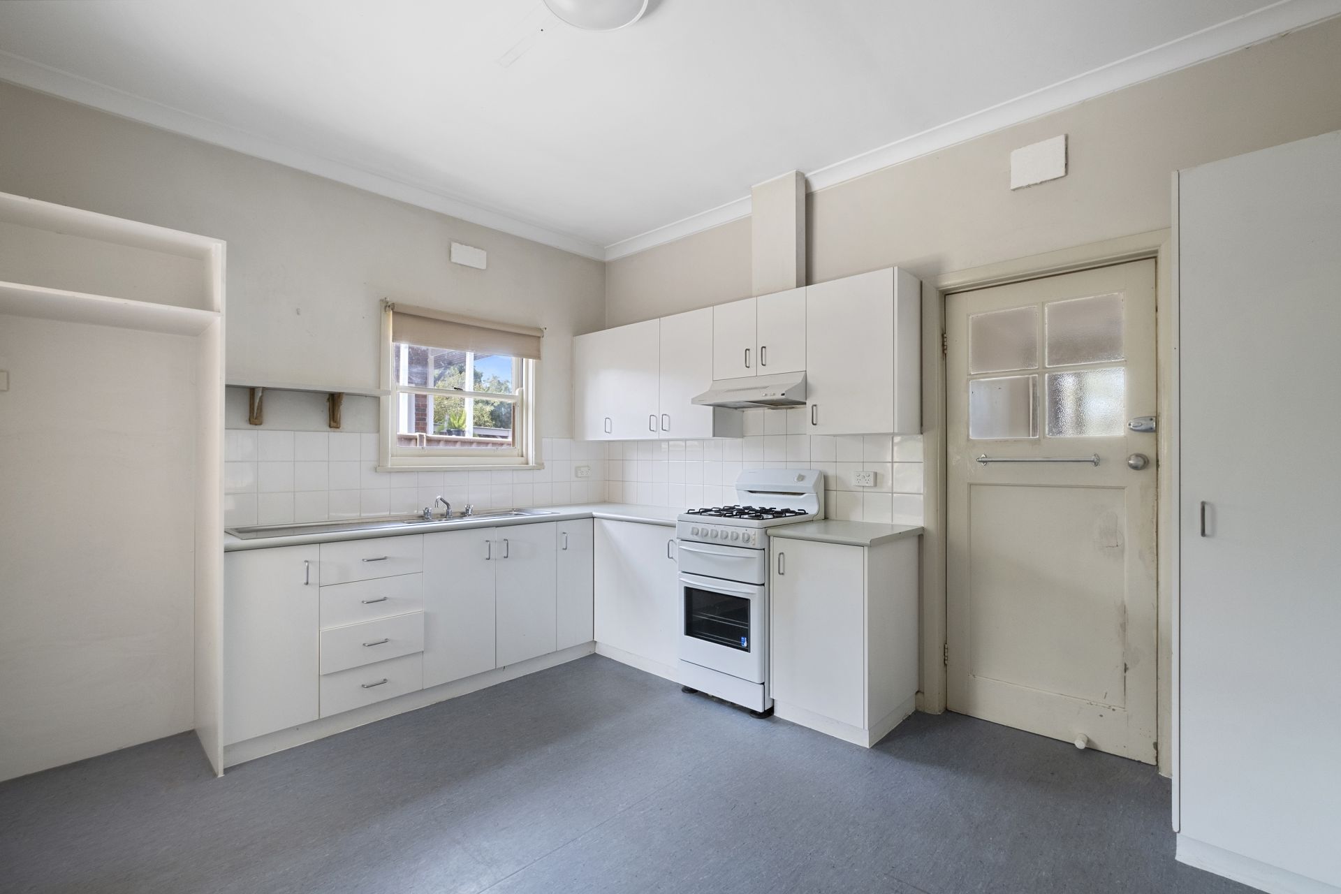 11 Churchill Avenue, Flora Hill, Flora Hill, Flora Hill - Thumbnail 5