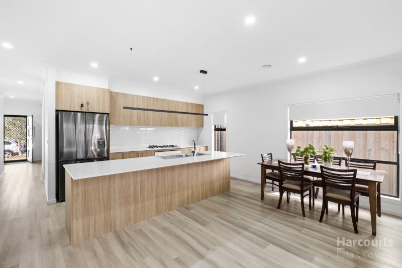 4 Scatter Road, Fraser Rise