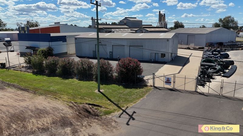 Office/Warehouse w/ Yard & Highway Exposure!