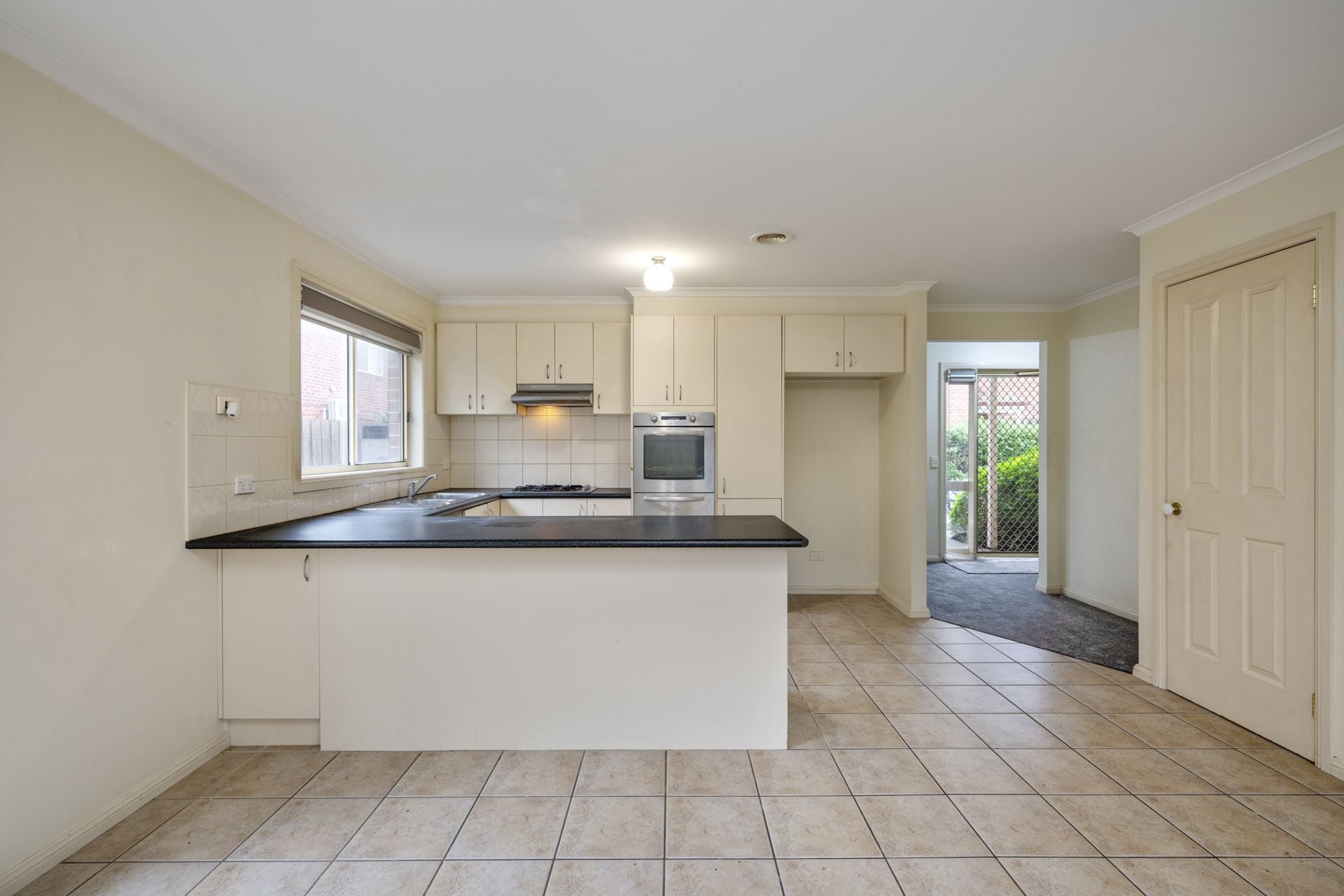 WALKING DISTANCE TO EVERYTHING!