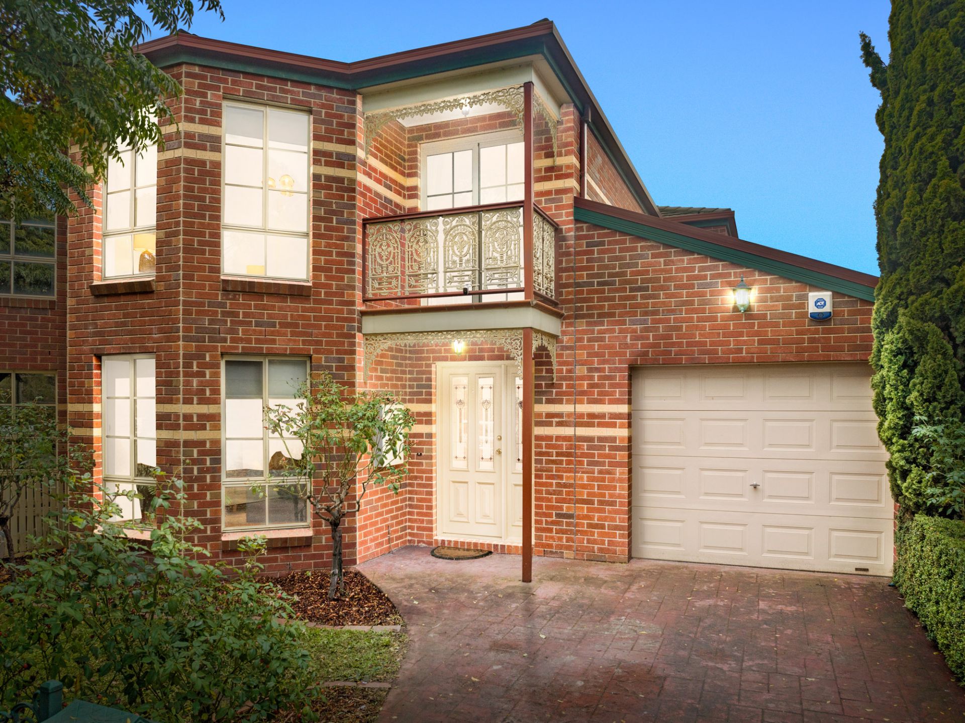 Impeccable Townhouse Set Amongst Convenient Surrounds