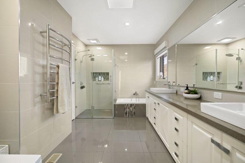 6 Bromley Place, Epping