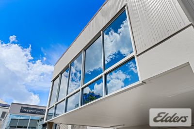 NEWLY REFURBISHED SOUTH BRISBANE OFFICE/WAREHOUSE!