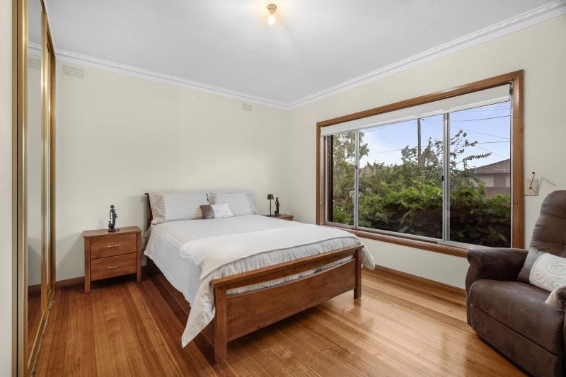 15 Elizabeth Drive, Lalor