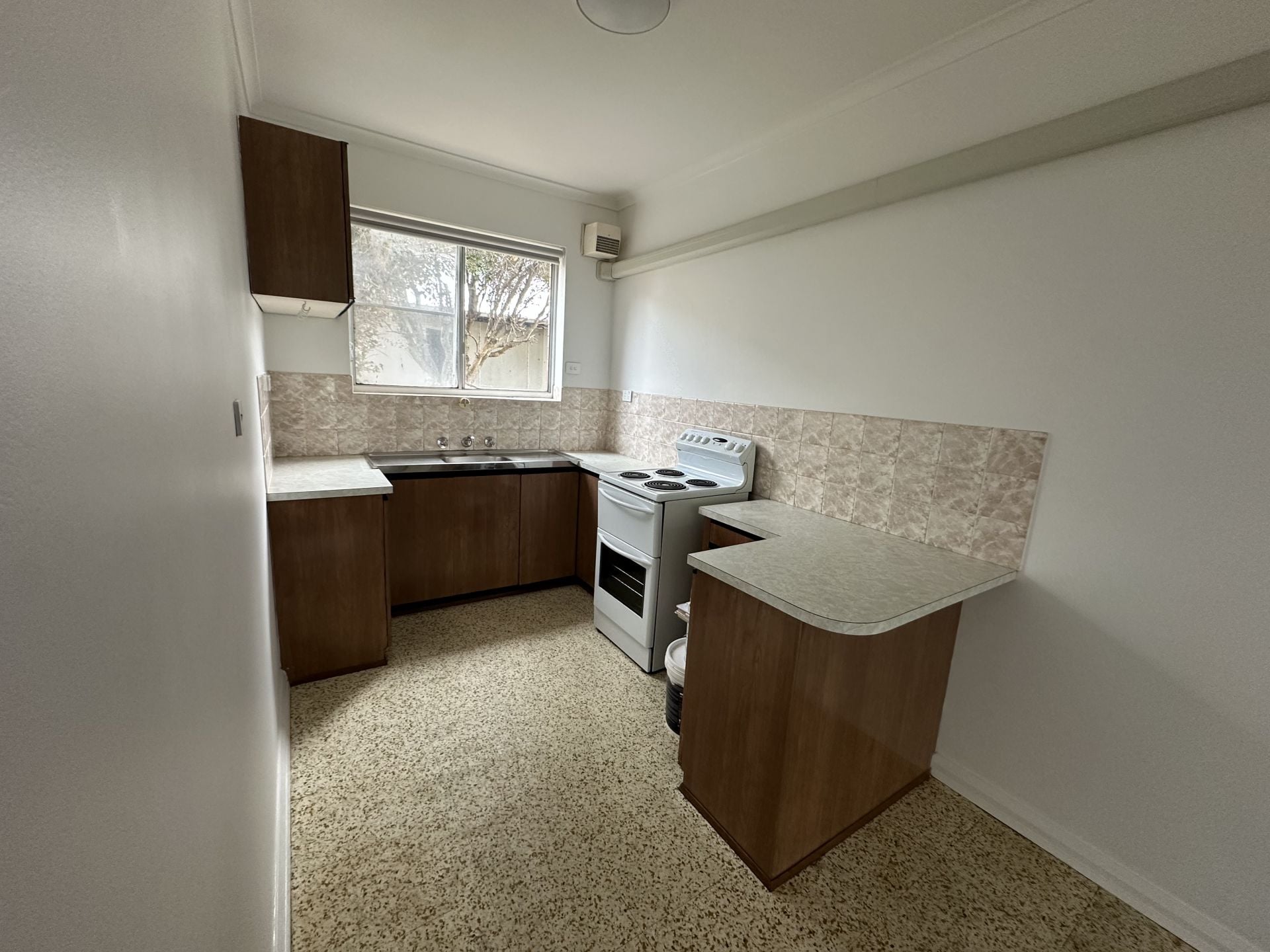 2/175 Esplanade, Altona - Thumbnail 8