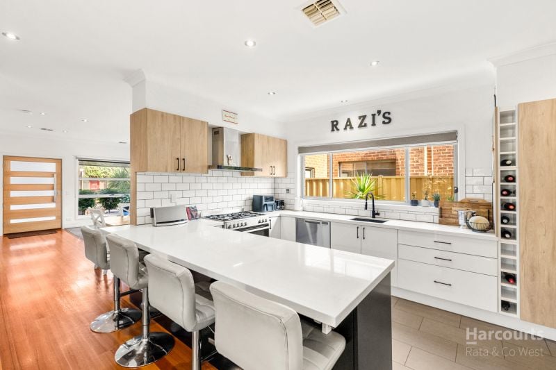 12 Chelsworth Place, Caroline Springs