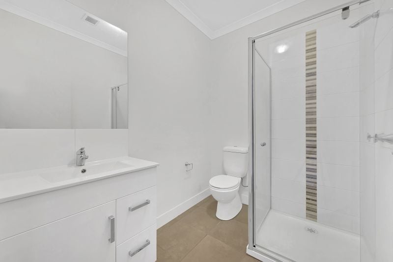 24/1 Jarama Boulevard, Epping