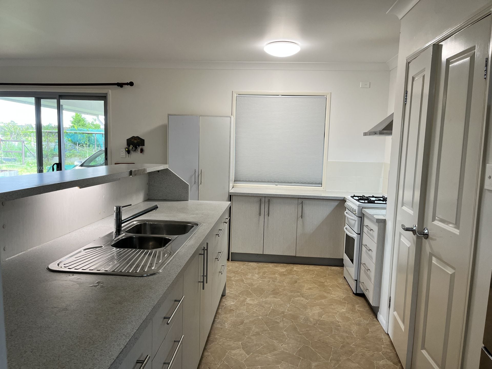 84 Gordon Earl Drive, Millstream For Sale by Farmbuy.com - image 5