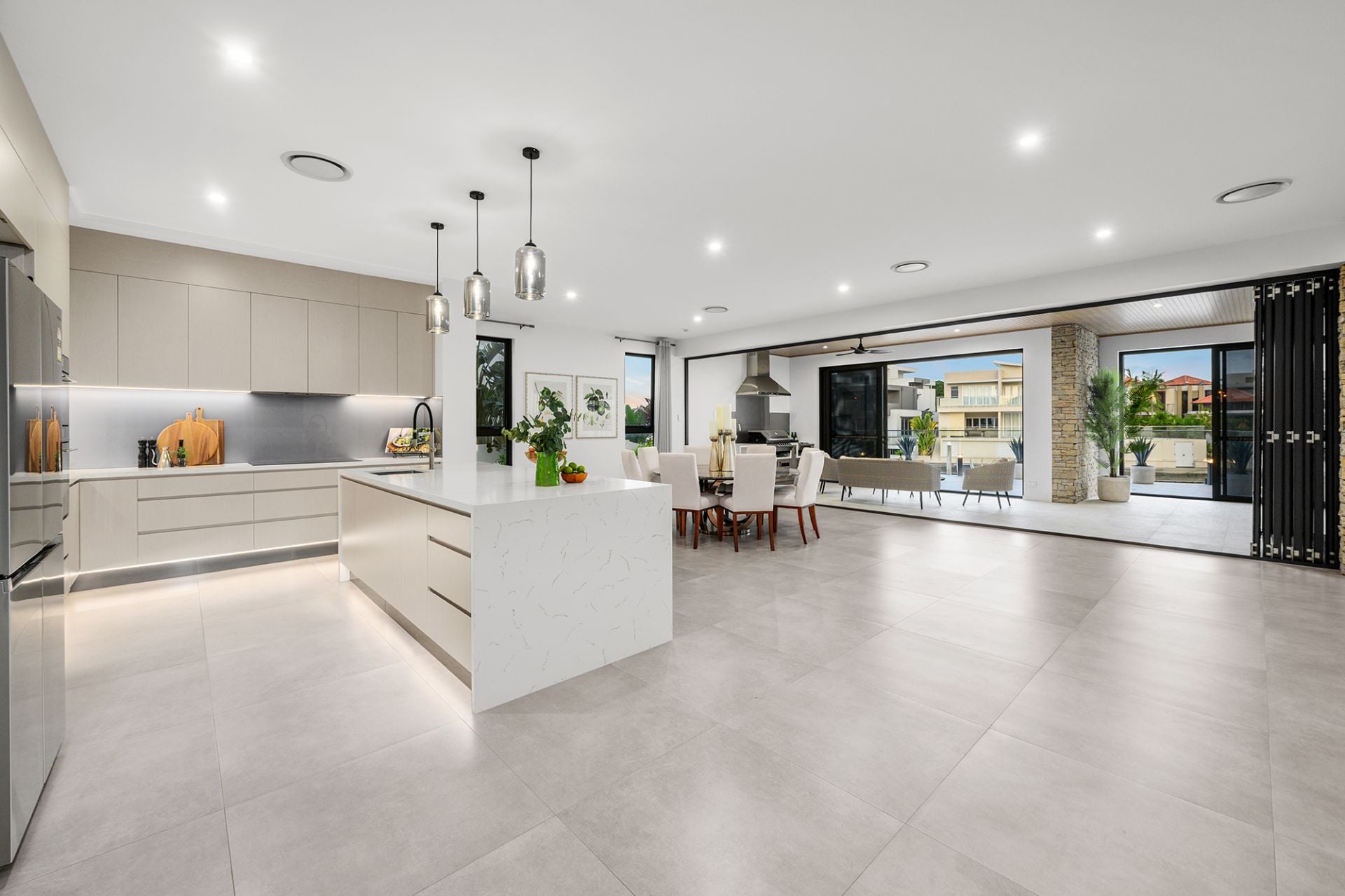 44 Knightsbridge Parade West, Sovereign Islands QLD 4216, Sovereign Islands - Thumbnail 6
