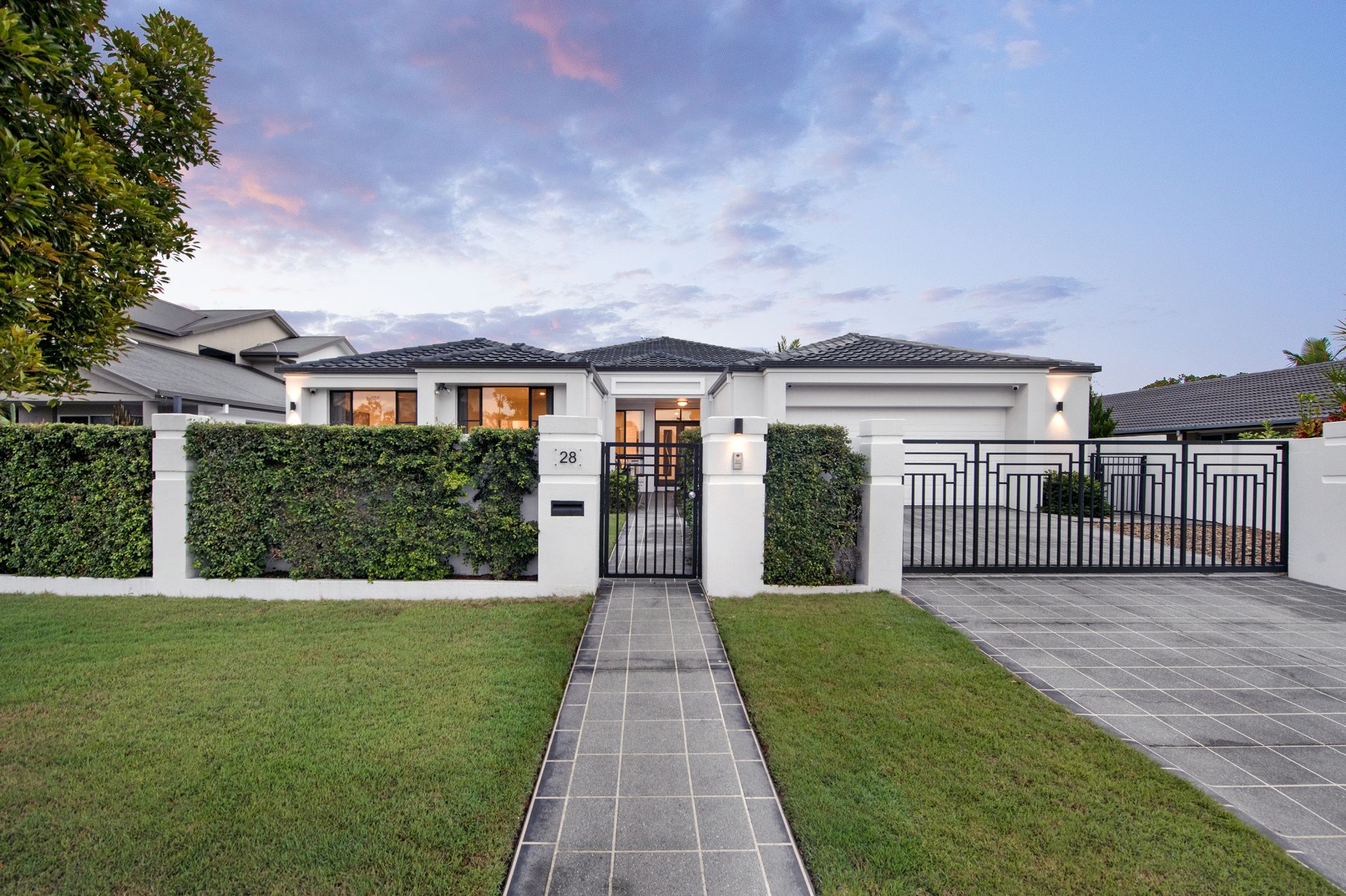 28 Kawana Crescent, Ashmore - Thumbnail 7