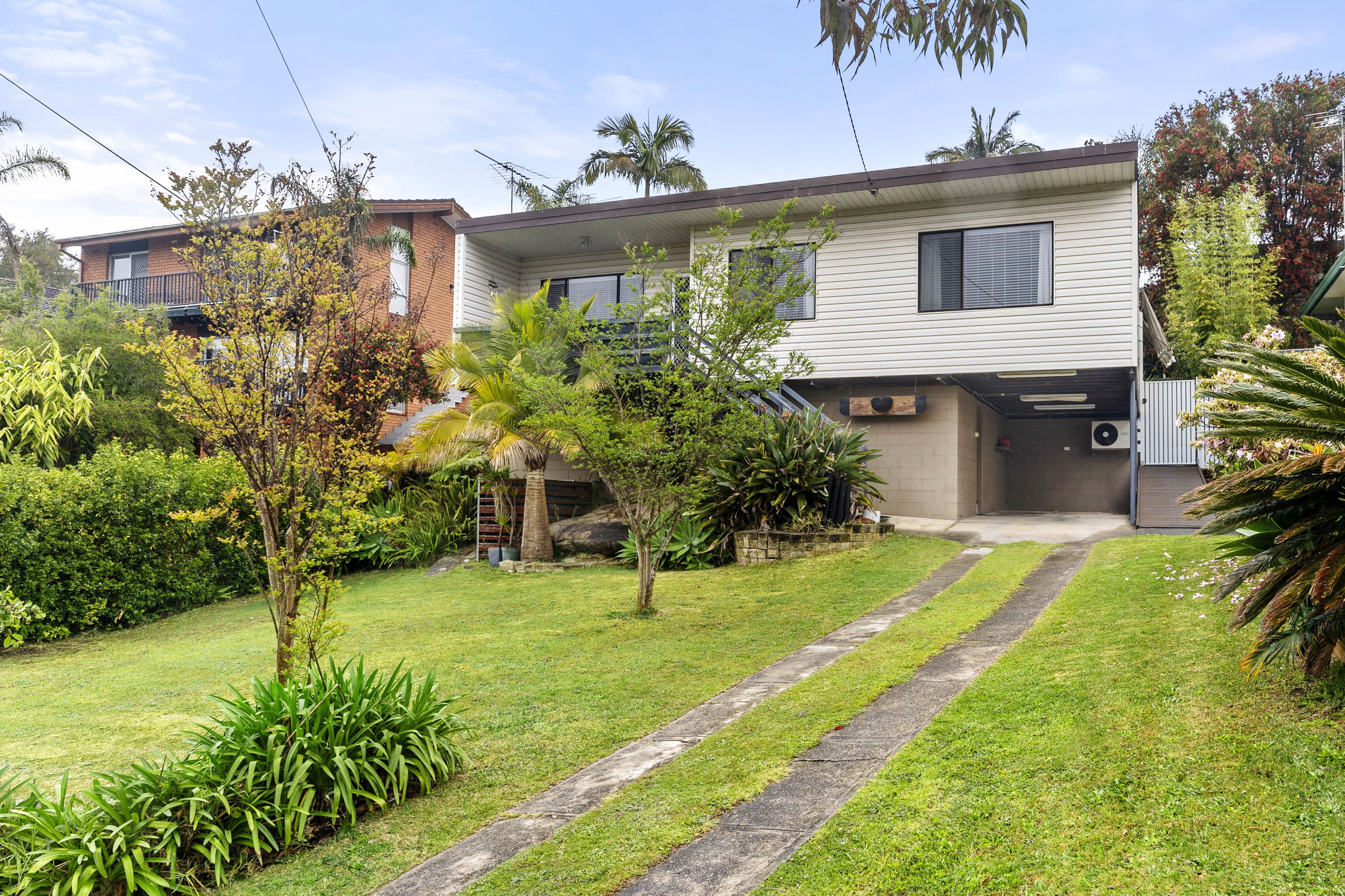 10 Patonga Place ENGADINE 2233