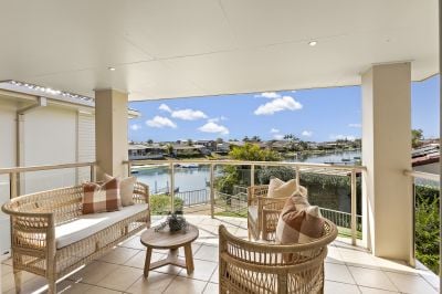 Port Macquarie 2/1 Laguna Place