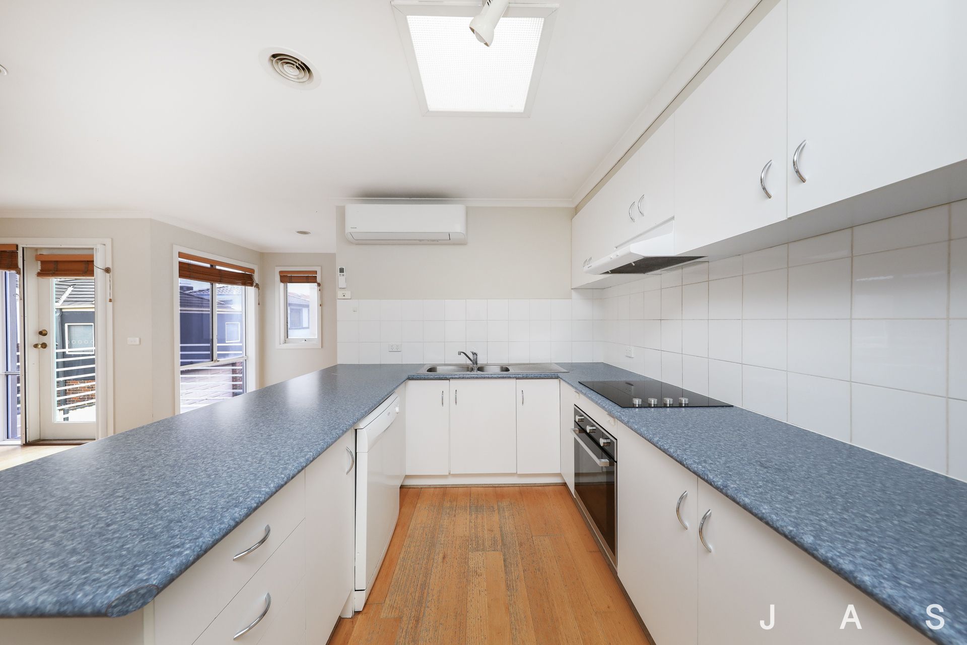51 Rayner Lane Kensington VIC, Kensington - Thumbnail 5