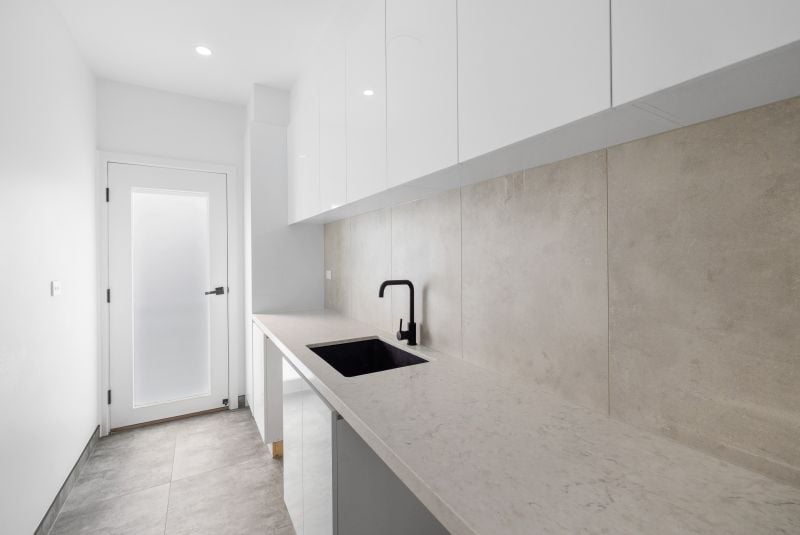 3 Shadow Street, Deanside