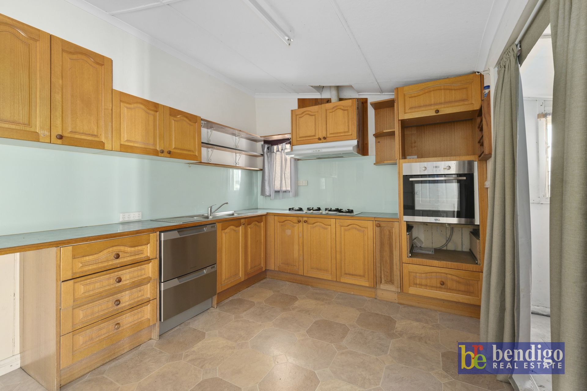 11 Marong Road Ironbark VIC, Ironbark - Thumbnail 6