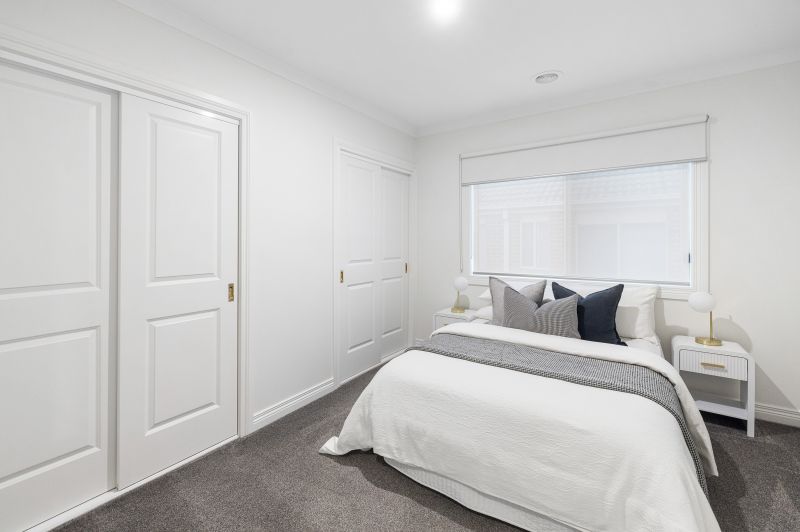 12 Lake Eyre Place, Caroline Springs