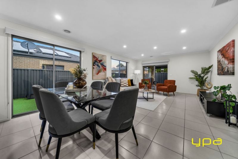 27 Donatello Crescent Narre Warren VIC, Narre Warren - Thumbnail 6