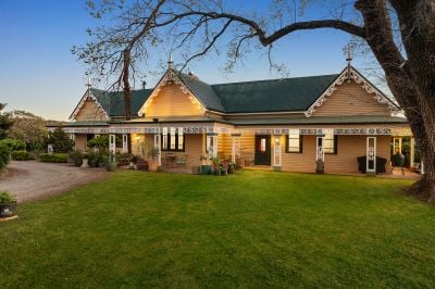 Buninyong 1207 Winter Street