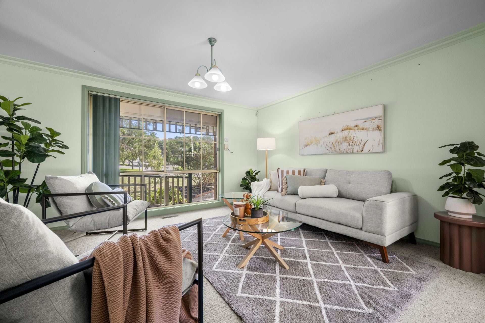A Comfortable Family Home In A Well-Connected Location