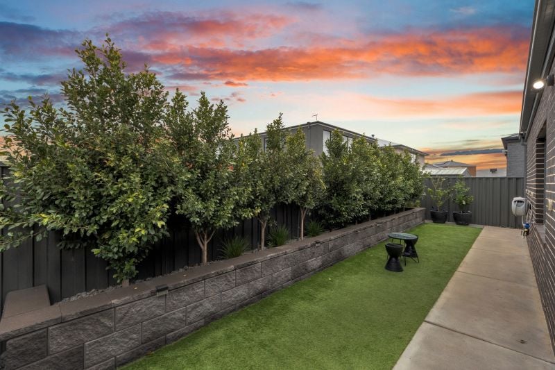 24 Graphite Crescent, Wollert