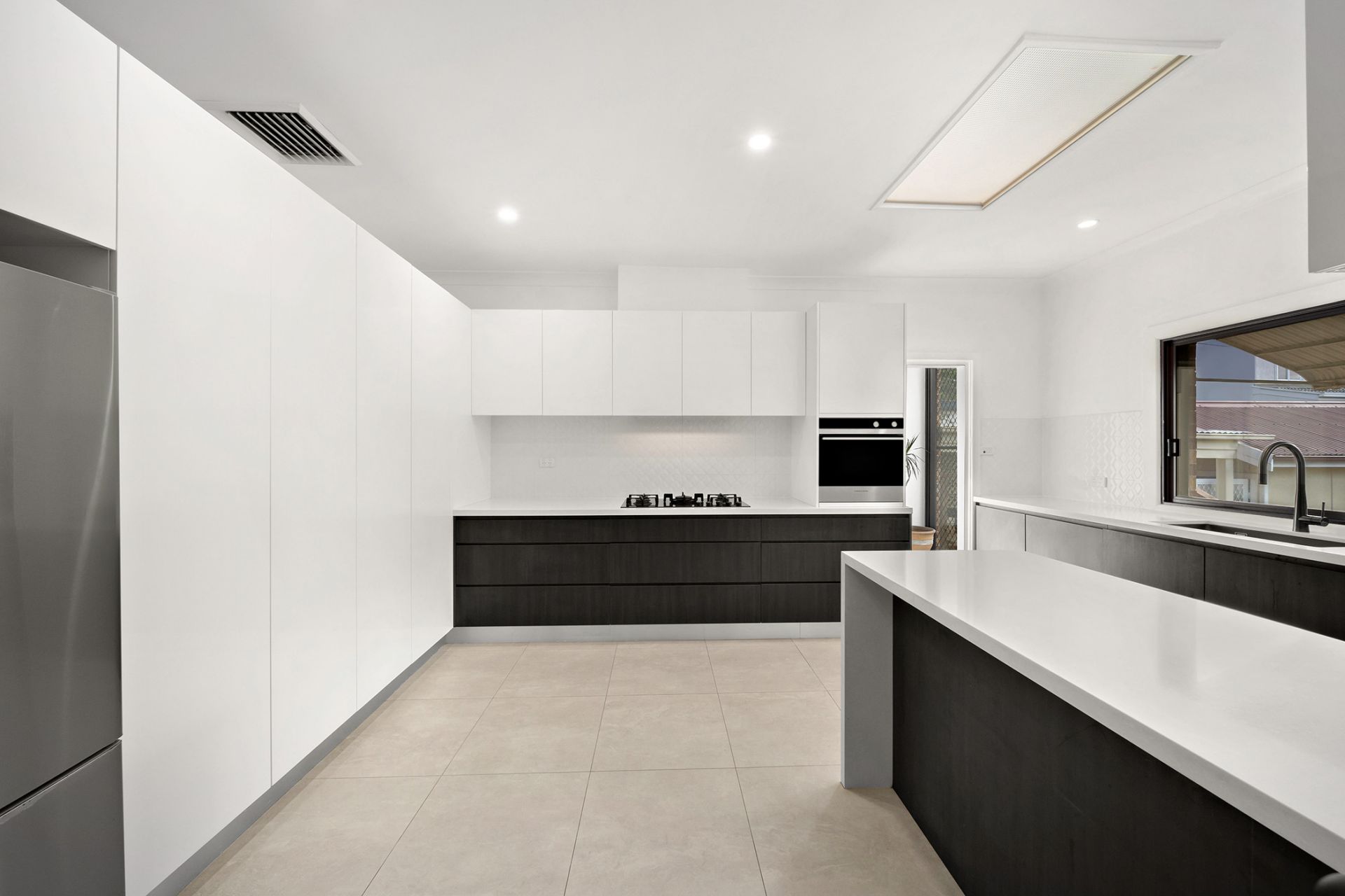 5 Lynwen Crescent, Banksia, Banksia - Thumbnail 3