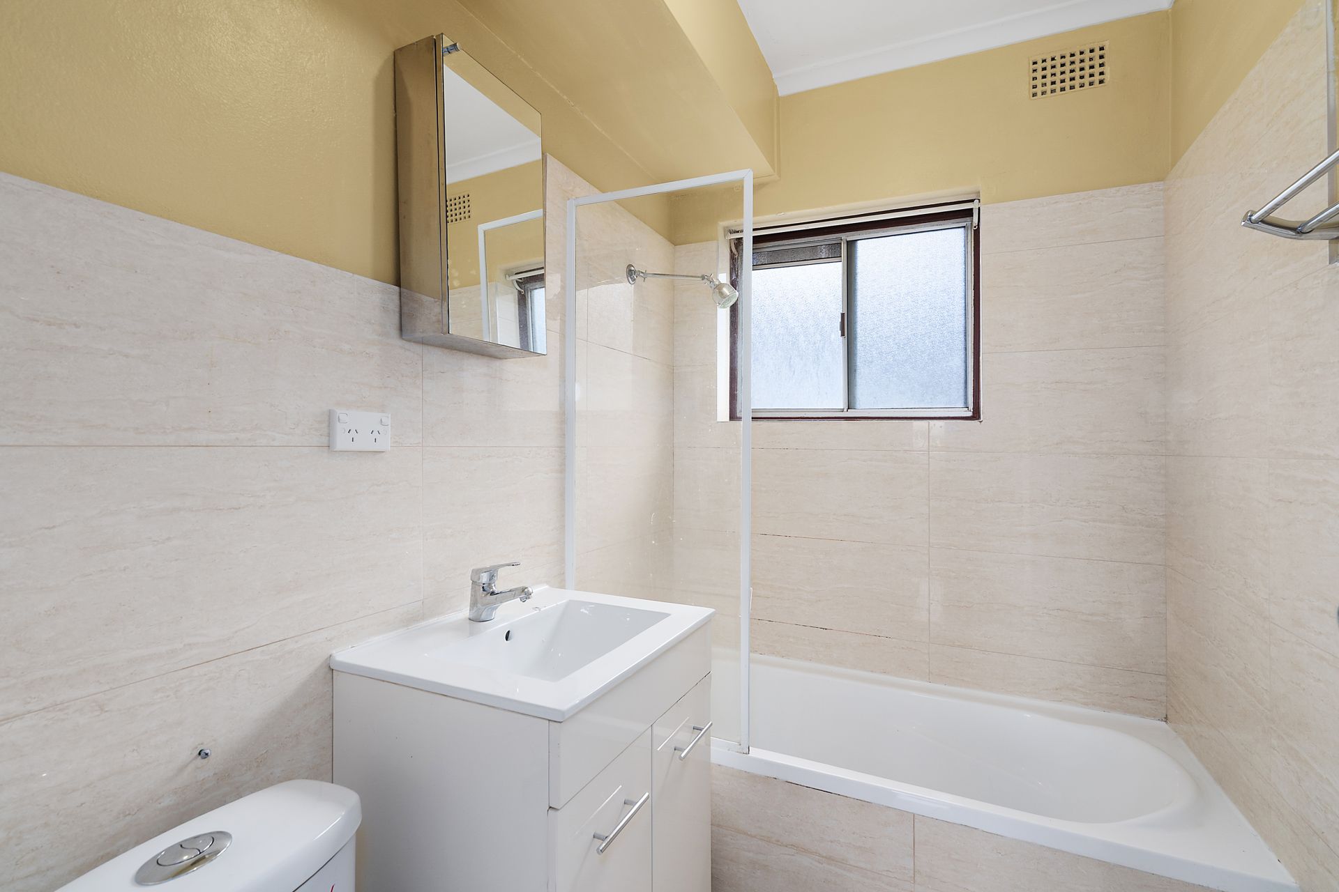 2/31-35 Forbes Street, Liverpool NSW, Liverpool - Thumbnail 4