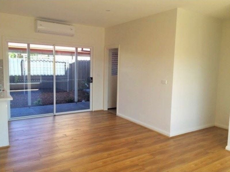 2/9 Westall Street, Thomastown