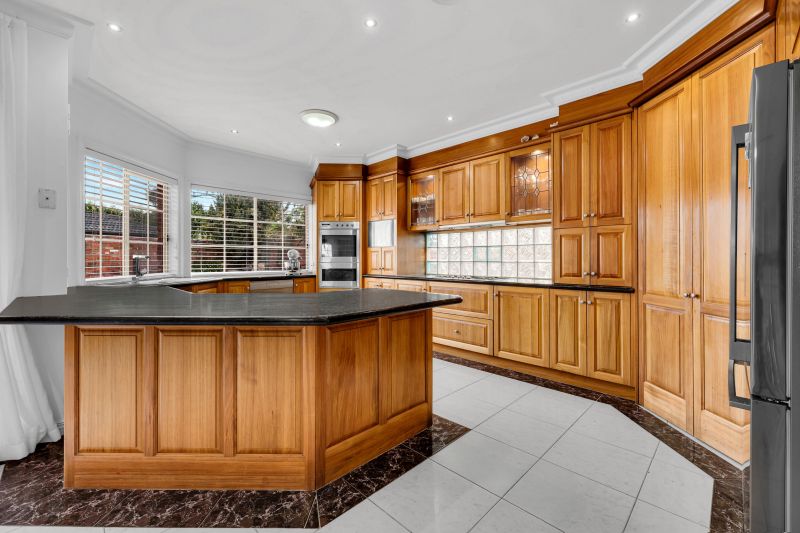 4 Healey Drive, Epping