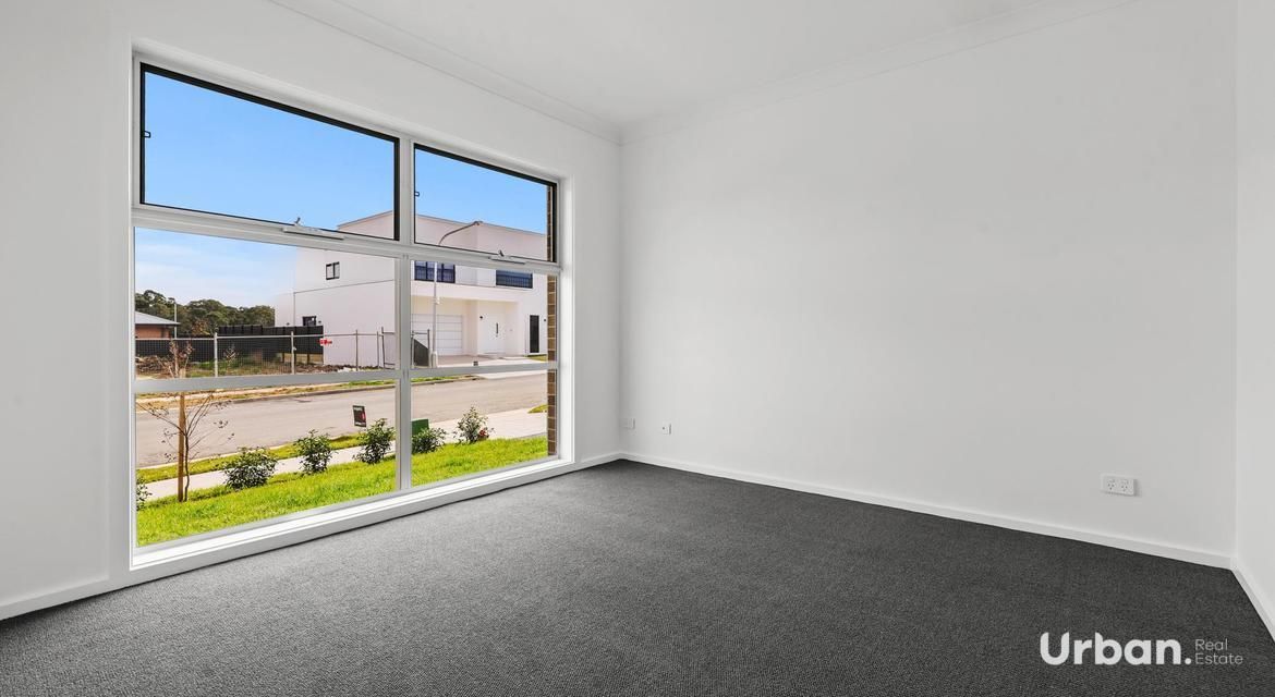 Austral 15 Parhelion Street