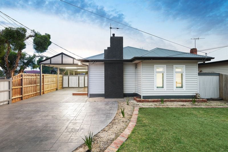 76 Lloyd Avenue, Reservoir