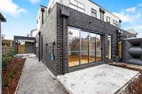 4/3 Newton Street, Reservoir