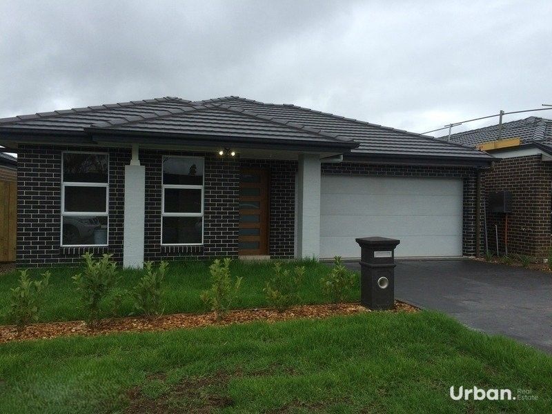 38 Summerland Crescent