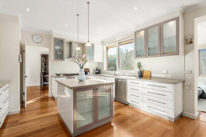 4 Electra Court, Forest Hill - Thumbnail 3